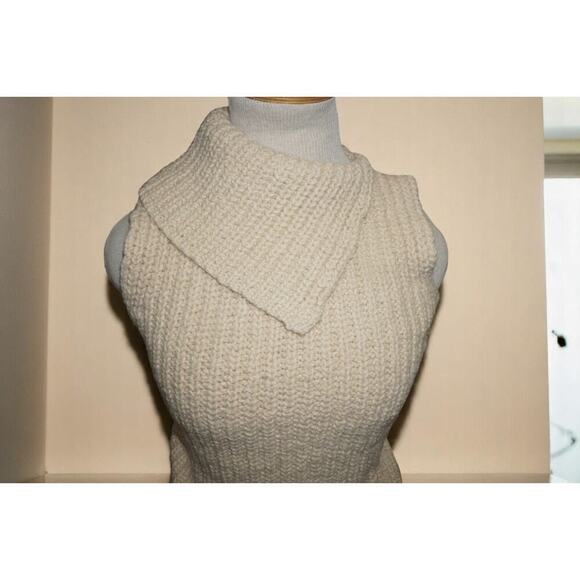 J.Crew Sleeveless Chunky Knit Sweater – Size Small – Foldover Collar Wool Blend - Picture 2 of 6